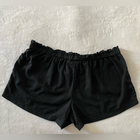 Isabel Maternity By Ingrid & Isabel (Tie Front Pull On Shorts) Size XL - Picture 7 of 9